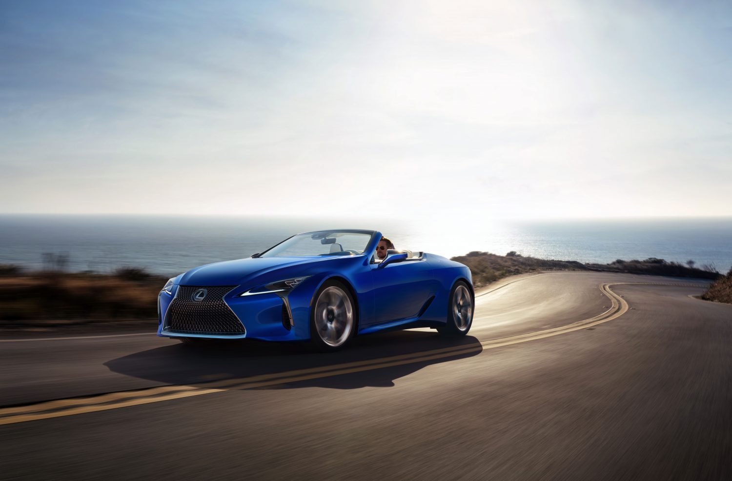  MÁR IDEHAZA IS RENDELHETŐ A LEXUS LC 500 CONVERTIBLE 