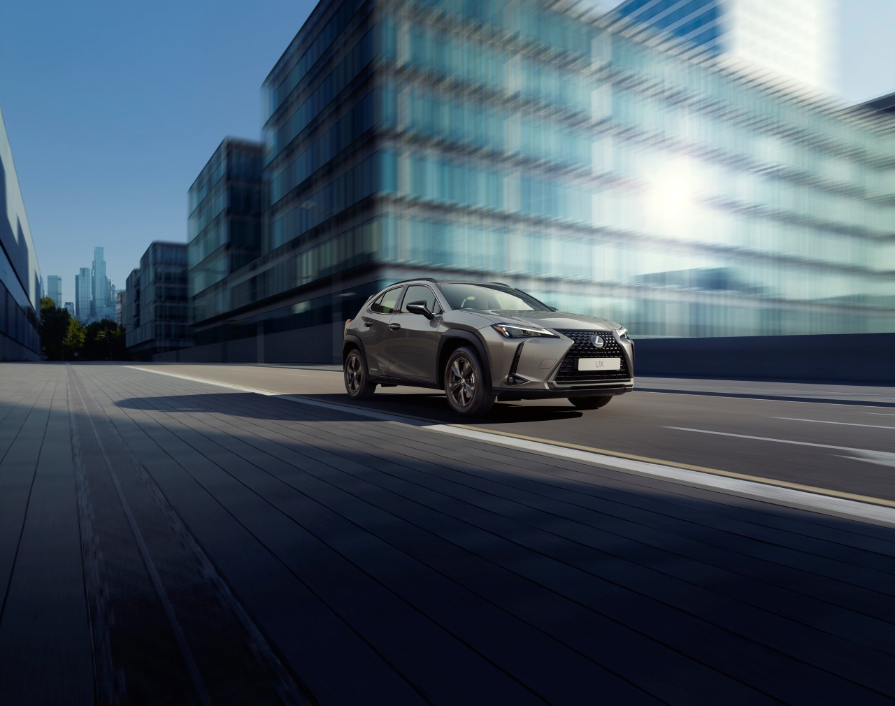 Jön  a Lexus UX Sport 