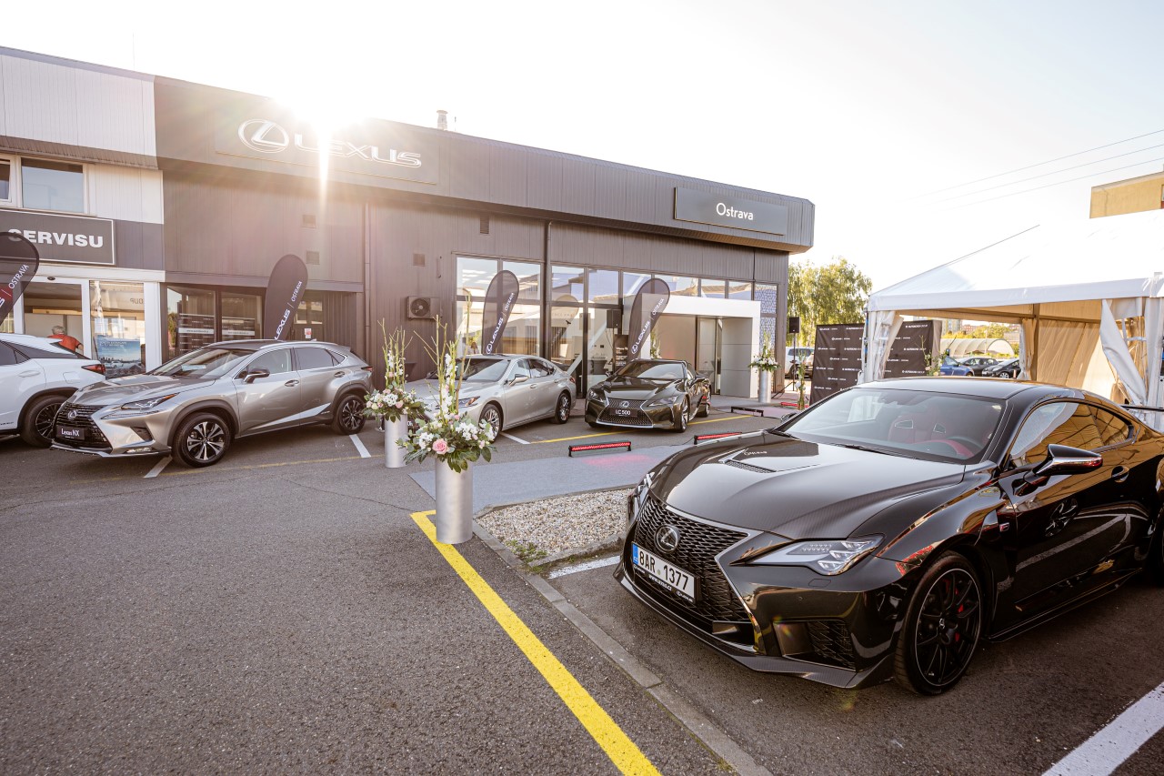 LEXUS OTEVŘEL V OSTRAVĚ SVŮJ PÁTÝ TUZEMSKÝ SHOWROOM