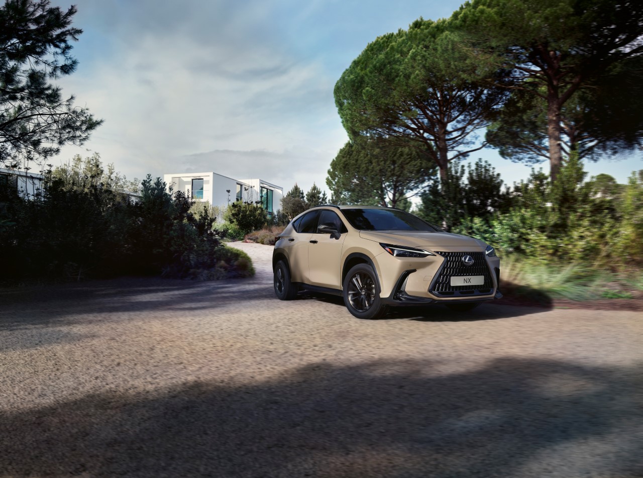 LEXUS NX V NOVEJ VERZII OVERTRAIL