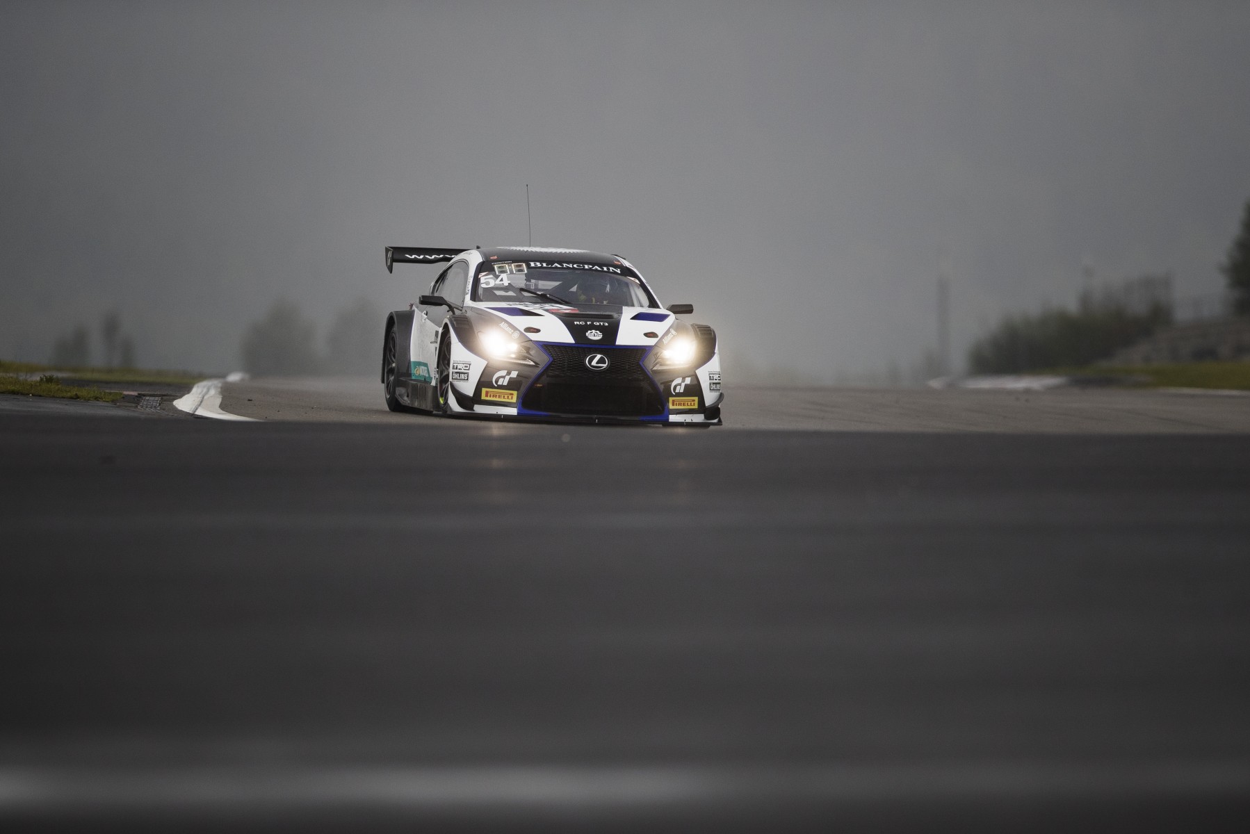 2018-BAN IS PÁLYAN LESZ A LEXUS RC F GT3