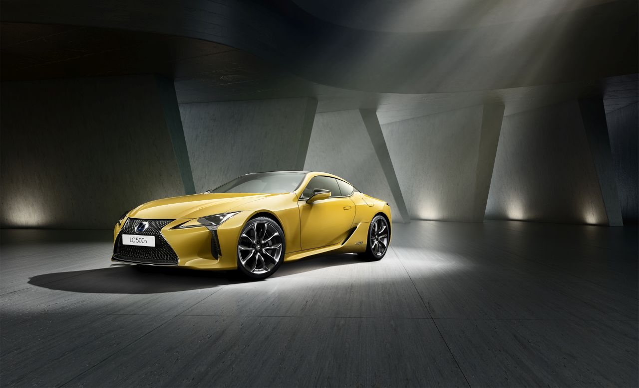  LEXUS PŘEDSTAVUJE NOVÉ KUPÉ LC YELLOW EDITION 