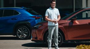 Lexus UX - local 