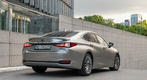 Lexus ES 2023