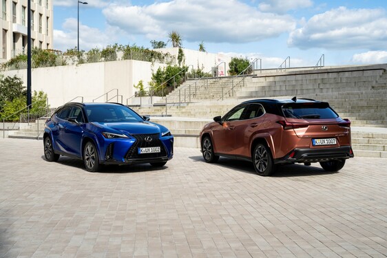 NOVÝ LEXUS UX 2024: VYŠŠÍ VÝKON PRÉMIOVÉHO MĚSTSKÉHO SUV